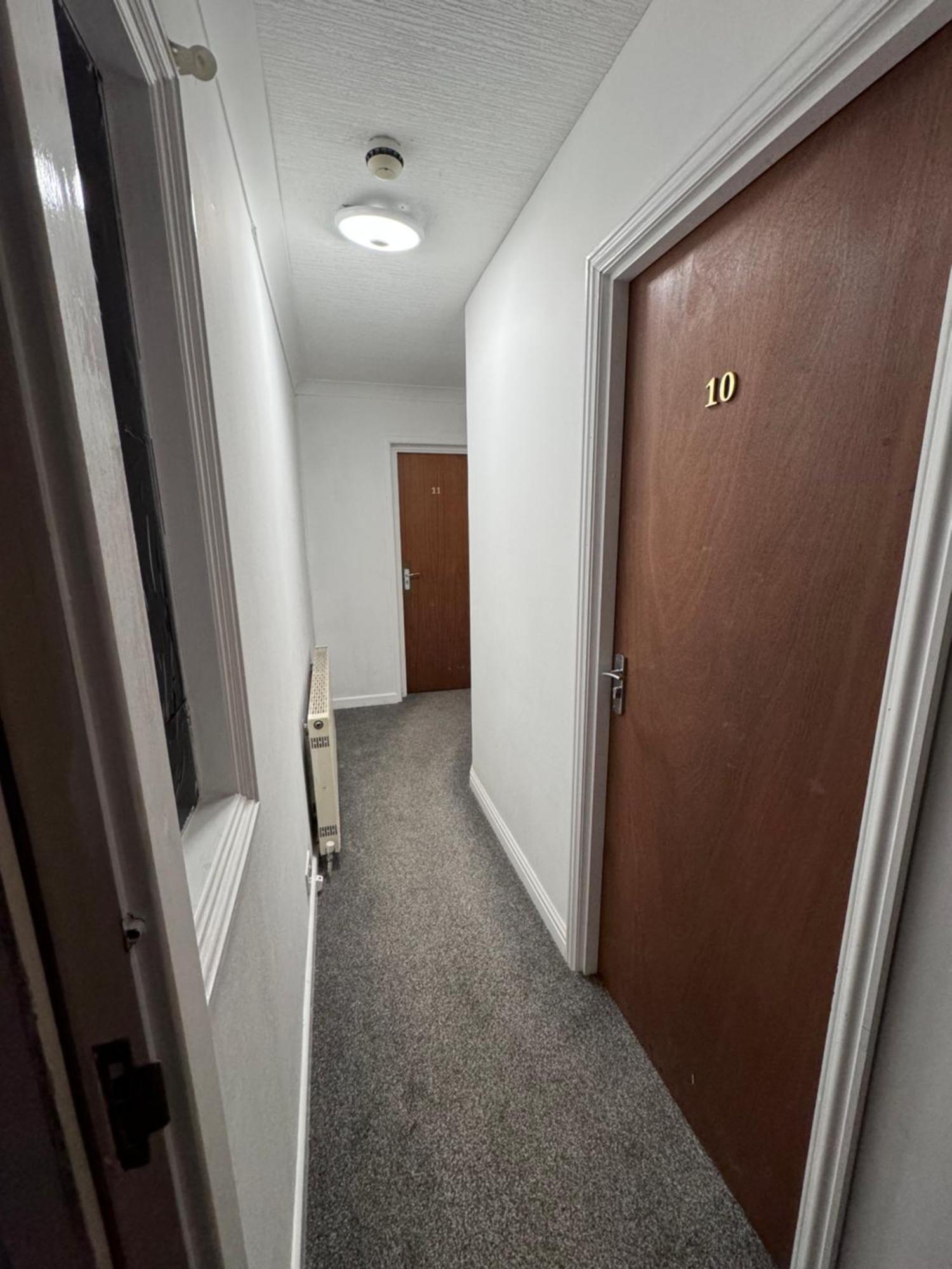 All Seasons Gatwick Guest House & Parking 홀리 외부 사진