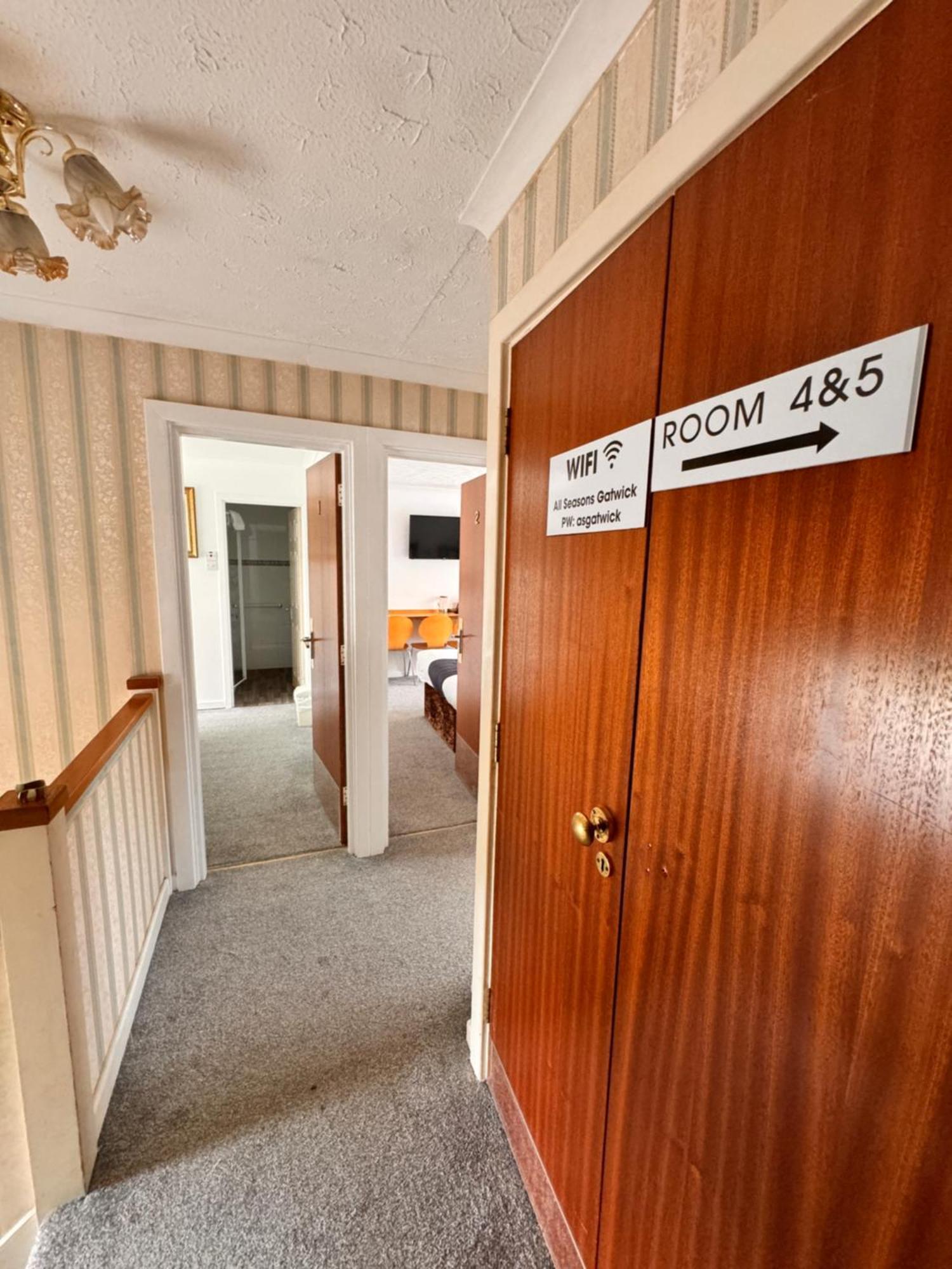 All Seasons Gatwick Guest House & Parking 홀리 외부 사진
